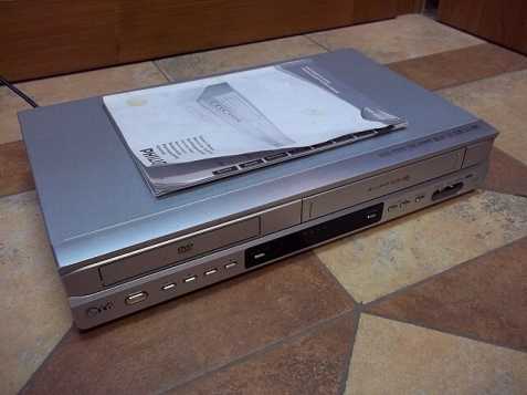 DVD přehrávač s videorekordérem LG 