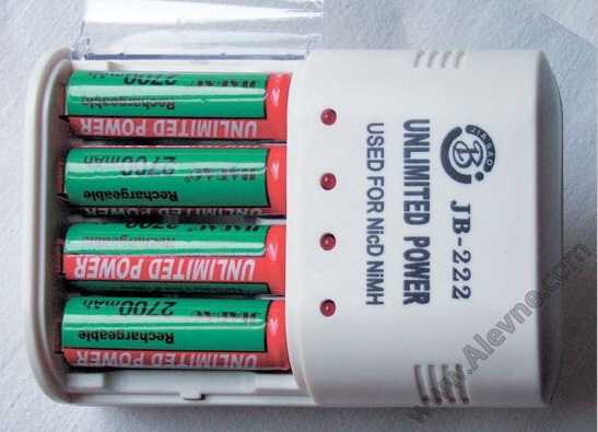GP Nabíječka-baterii,+ nabíječka + 