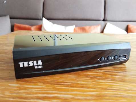 SET-TOP BOX TESLA TE-321